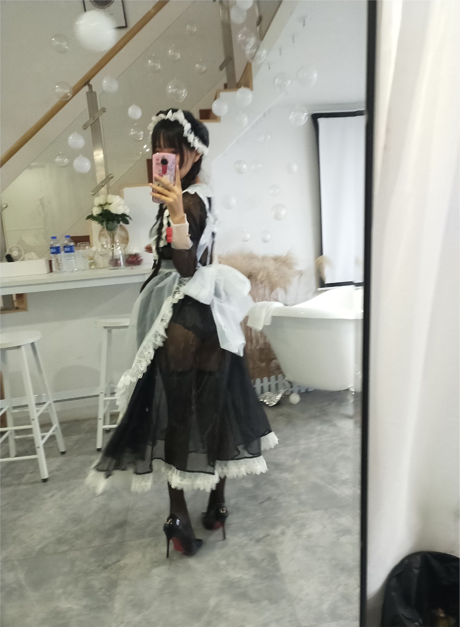 Self portrait of No.005 transparent maid(2)